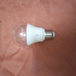 Blacklight lightbulb